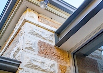 Bathroom and exterior stone cladding at Parkside S.A.